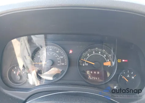 2016 Jeep Compass Sport z USA, uszkodzony, nr VIN 1C4NJCBB1GD543010